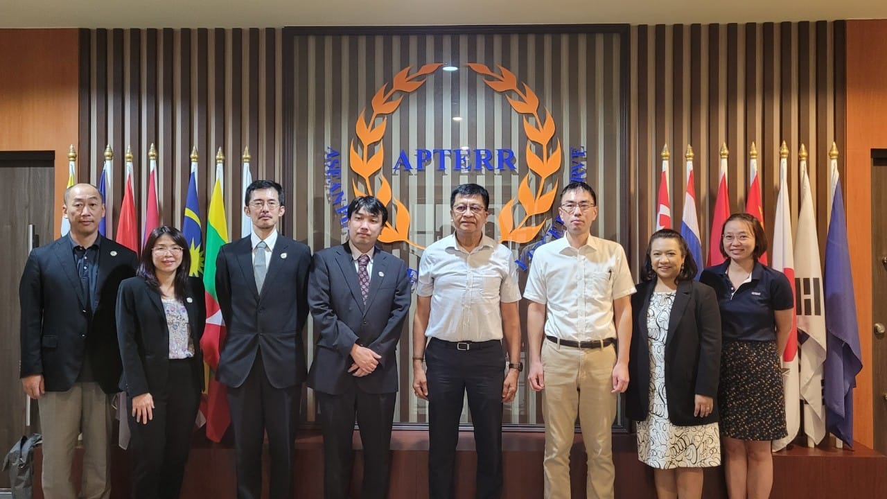 Exchange views with the MAFF-Japan and the AFSIS on food security information 
